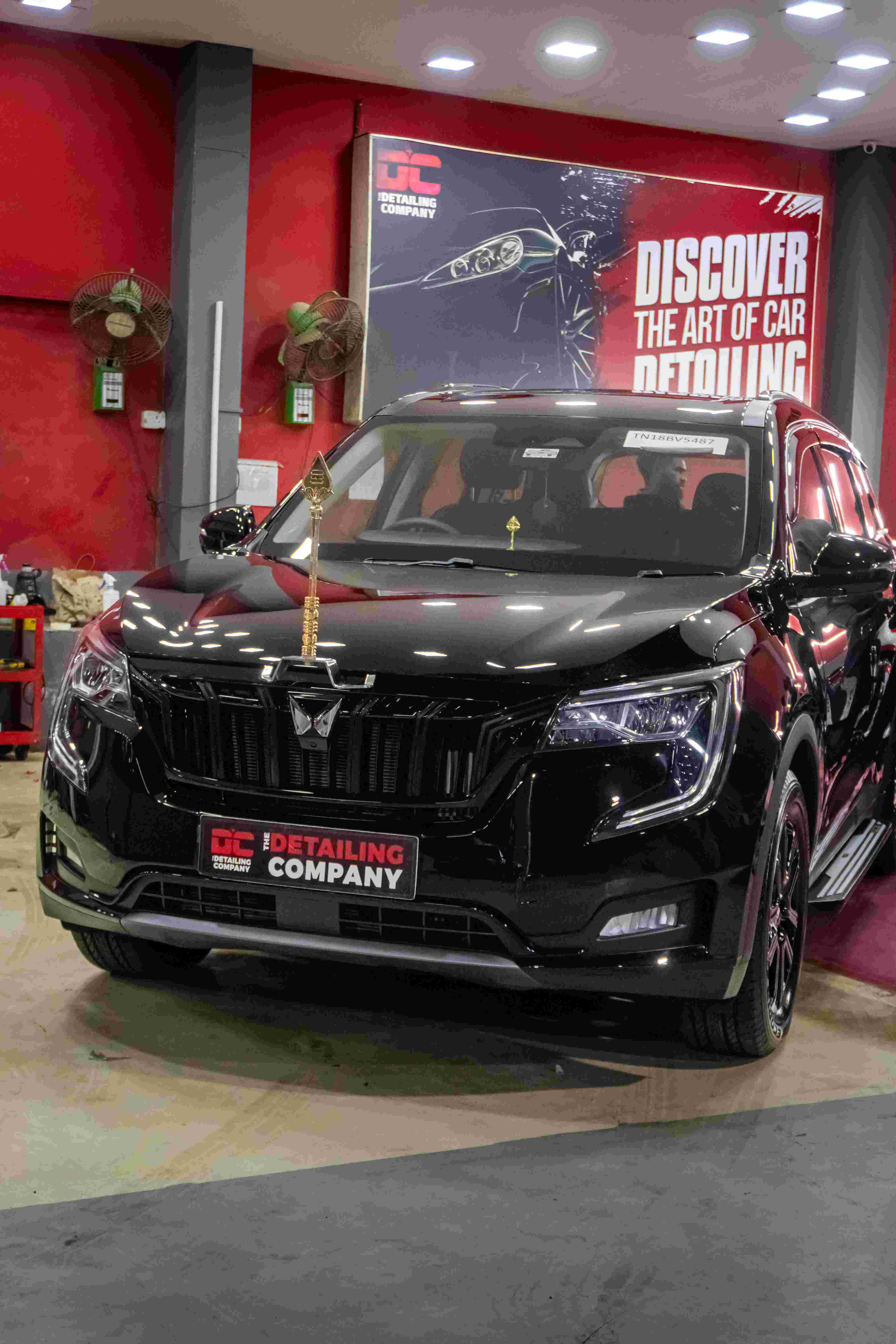 “Mahindra XUV700 PPF: Keep Your SUV Looking Brand New”